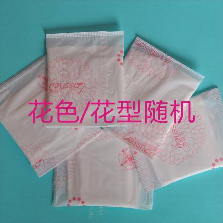 100片超長(zhǎng)日用夜用防側(cè)漏學(xué)生純棉超薄整箱批發(fā)